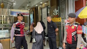 Polri Pengayom Masyarakat