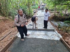 Membangun Desa