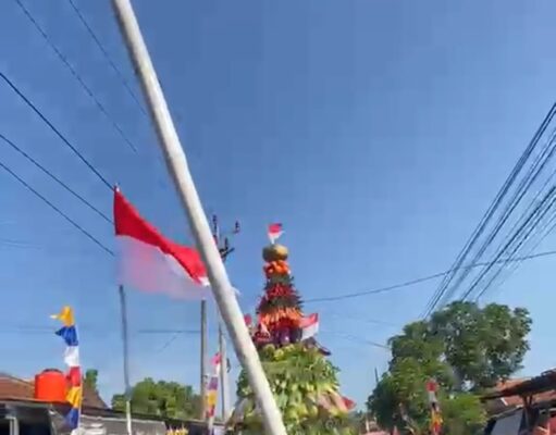 Bawa Nuansa Solo ke Cilacap, Sedekah Bumi Desa Cipari Sukses Pukau Ribuan Pengunjung dan Hidupkan Ekonomi Lokal Gunungan